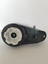 Charger l'image dans la galerie, Mercedes SL65 AMG Motor Gear Box.